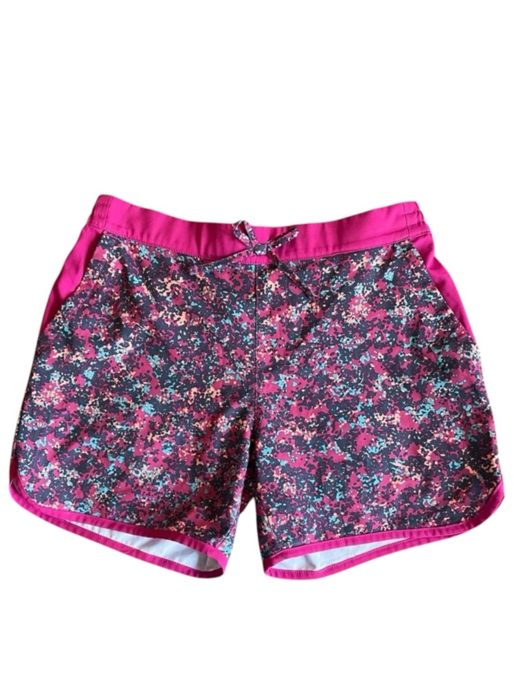 Columbia Athletic Shorts, Juniors 14-16 / Adults S-M. Measurements in pictures.